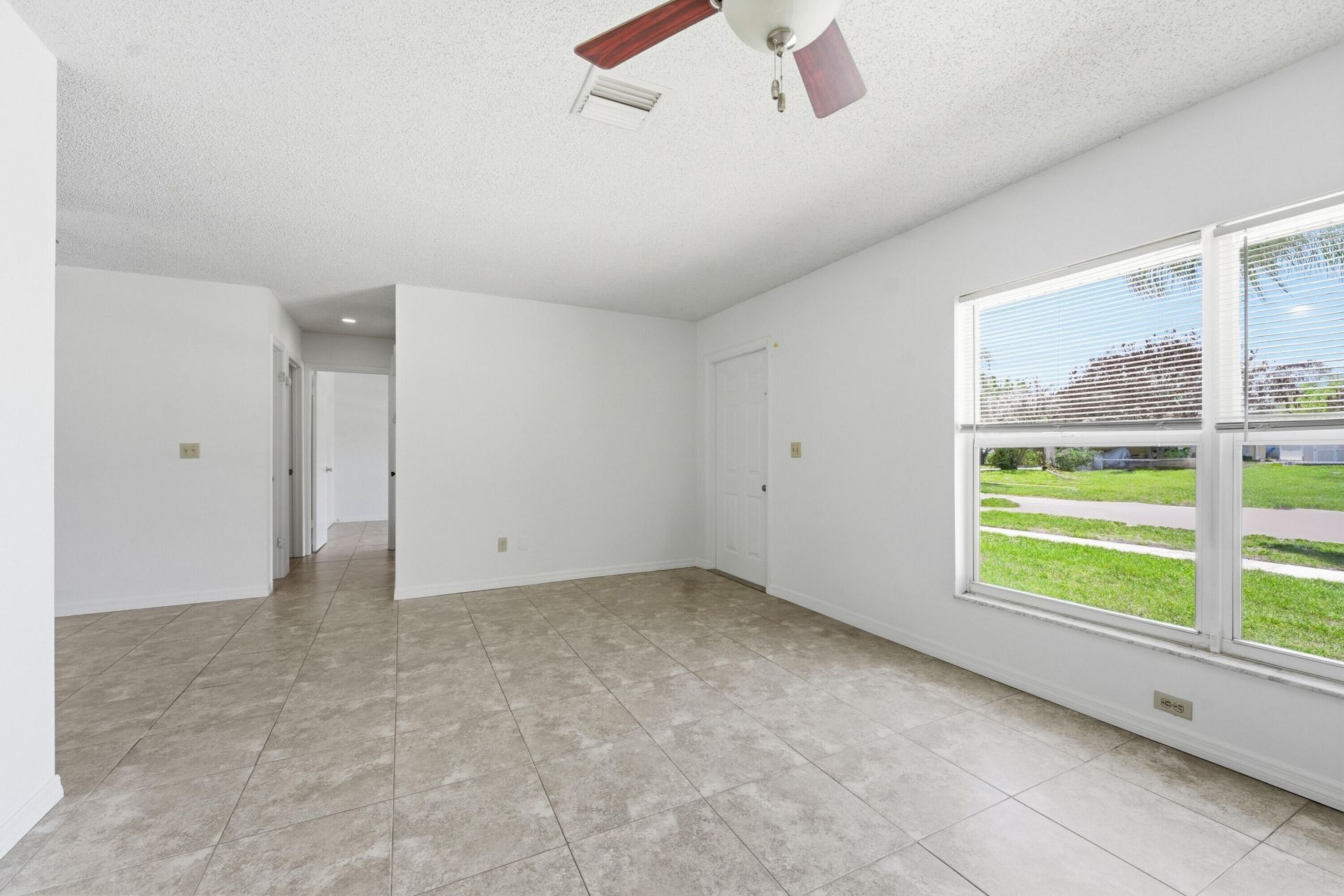 445 NE Armory Circle, Port Saint Lucie, FL 34983 Photo