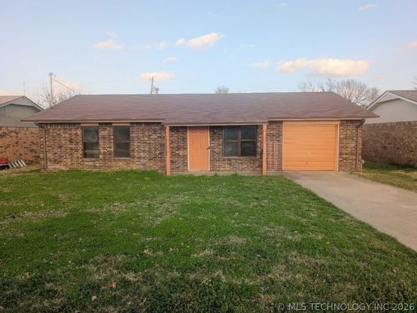 522 Highland Drive, Bartlesville, OK 74003