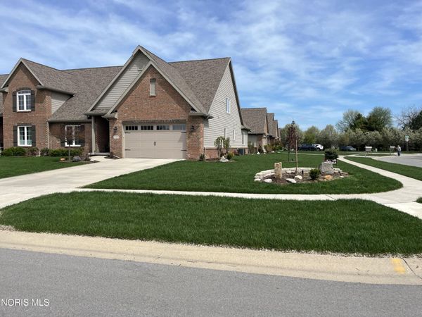 5500 Hidden Court, Sylvania, OH 43560