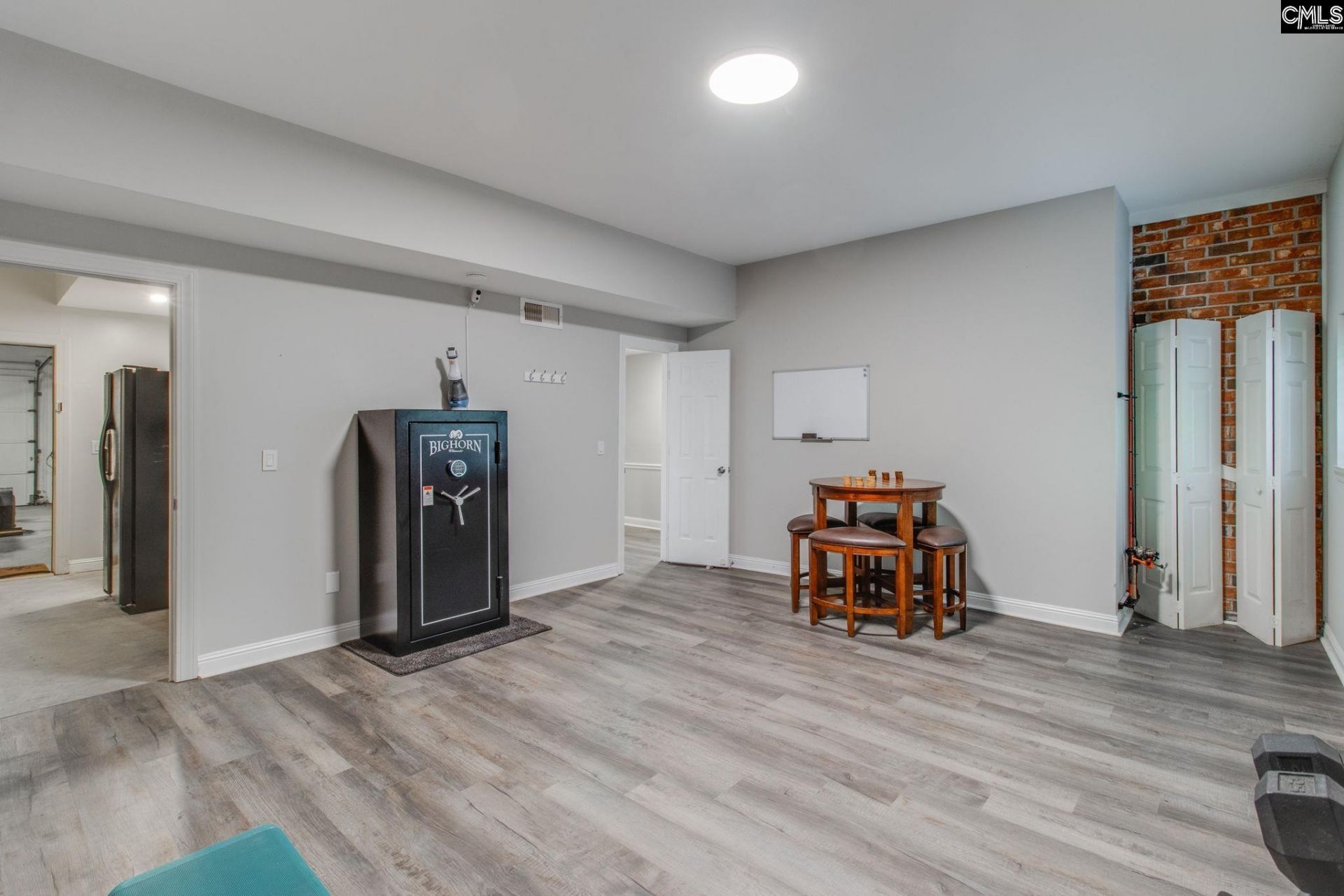 1016 Old Birch Photo 37