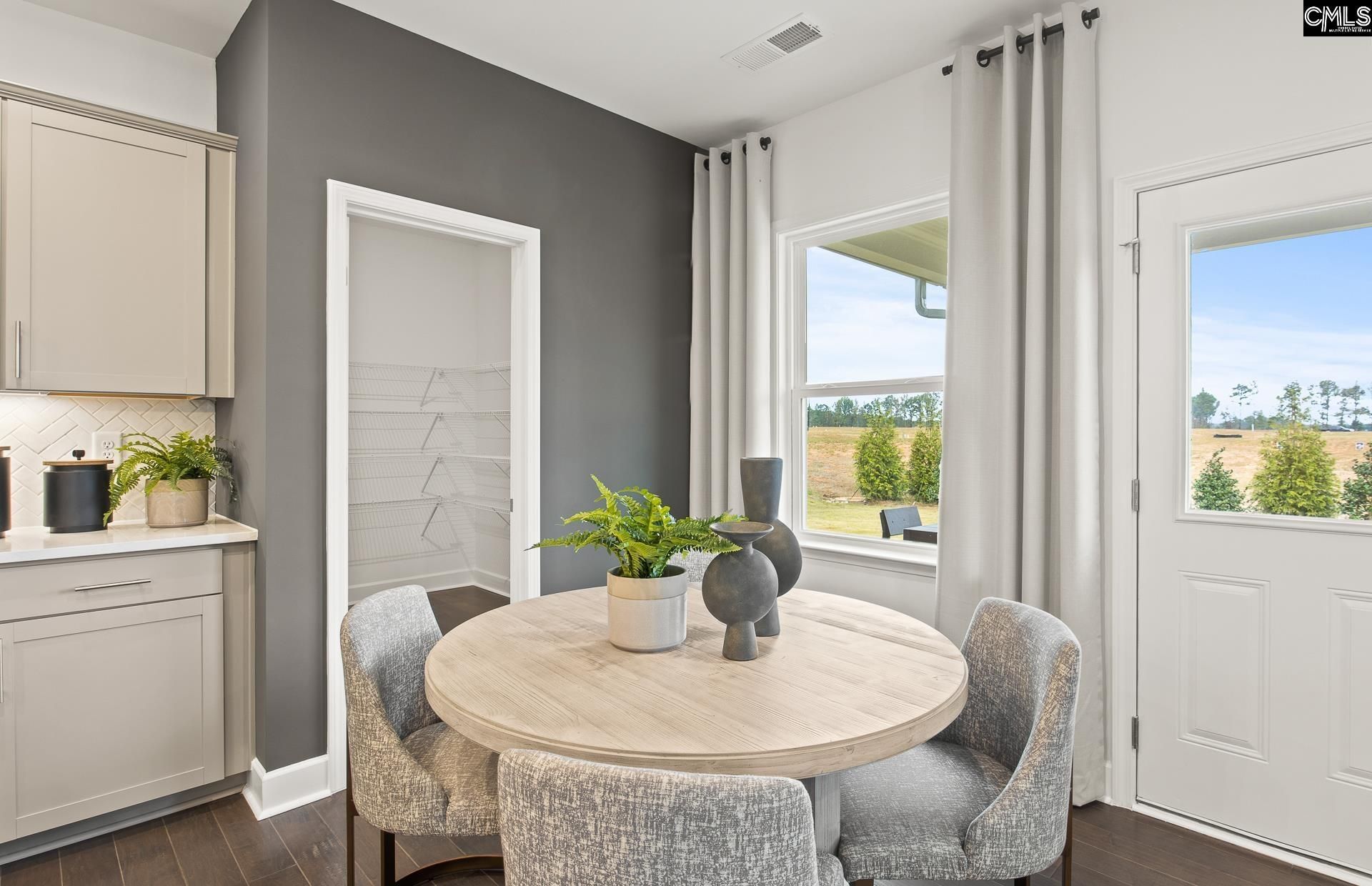 567 Oakleaf Chase Circle Photo 19