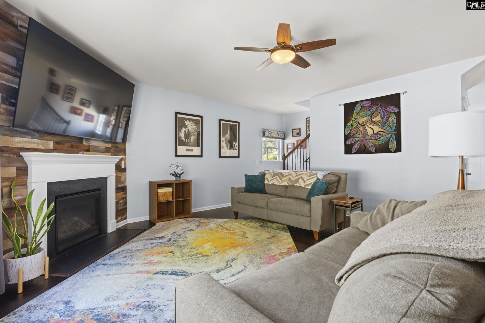 1025 Primrose Drive  Photo 18