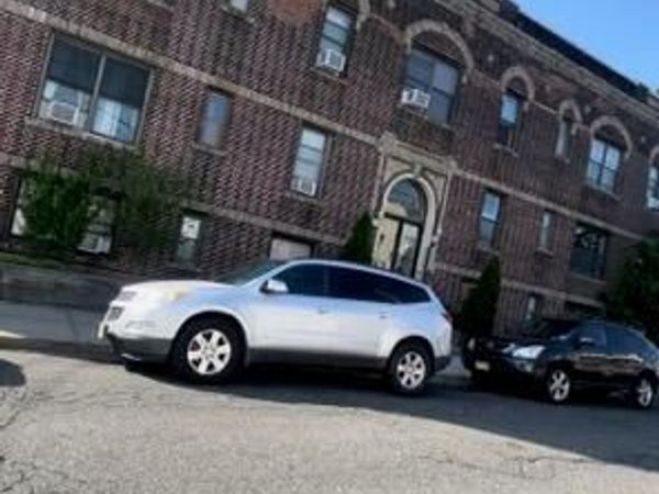 400 Woodcliff Avenue, NORTH BERGEN, NJ 07047