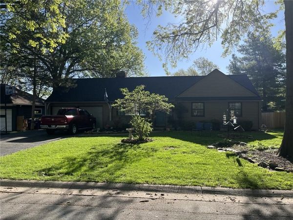 6325 Maple Drive, Mission, KS 66202