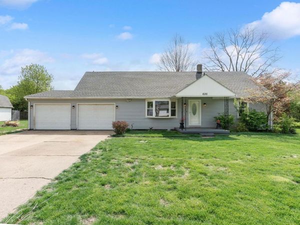 626 W Crescent Drive, Carlisle, OH 45005