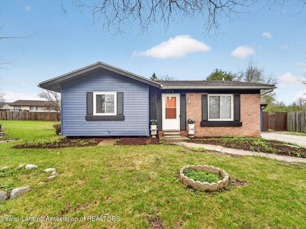 4316 Dumfries Circle, Lansing, MI 48911