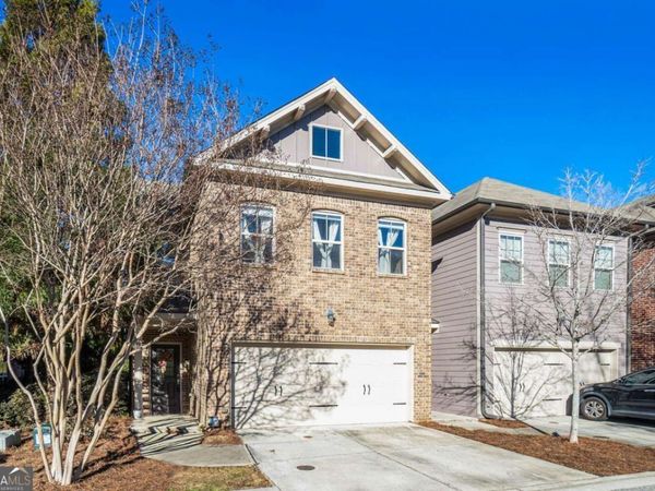 2269 W Village Lane SE, Smyrna, GA 30080