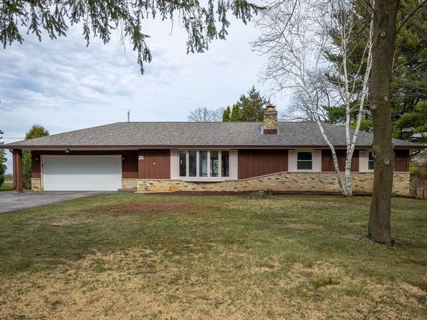 W225S9080 Mount Carmel ROAD, Big Bend, WI 53103