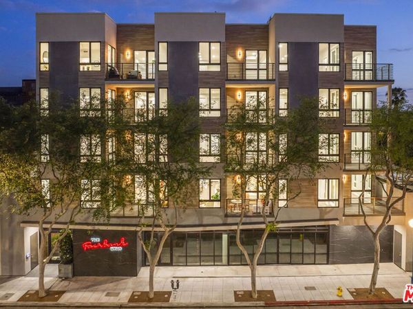 7428 Santa Monica Boulevard, Unit 304, West Hollywood, CA 90046