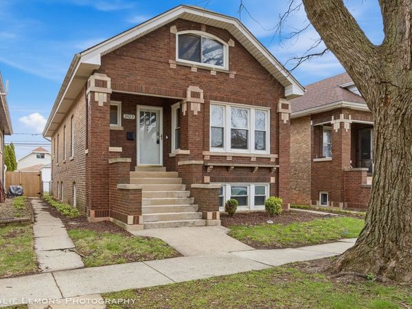 2423 Wesley Avenue, Berwyn, IL 60402
