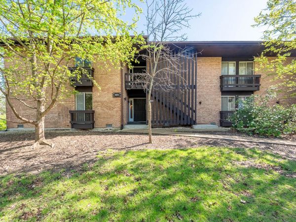 1611 Maple Terrace, Unit 113-1G, Lisle, IL 60532