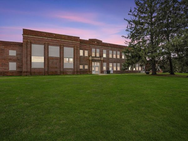 325 W South 3rd Street, Deland, IL 61839