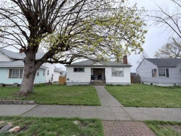 5008 N Calispel St, Spokane, WA 99208