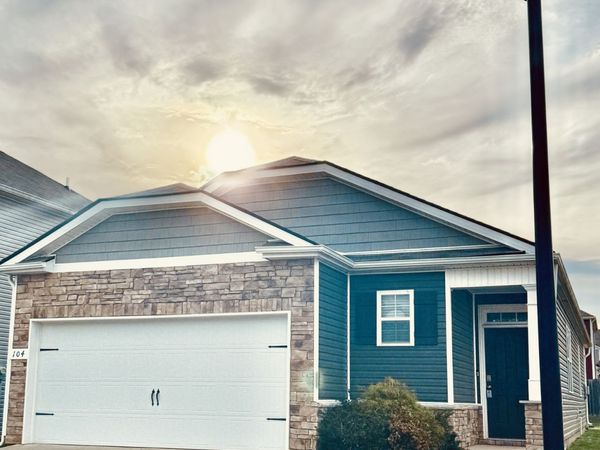 104 Victory Cir N, Ashland City, TN 37015