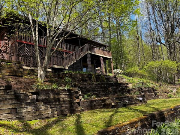 1618 Walnut Creek Road, Waynesville, NC 28786