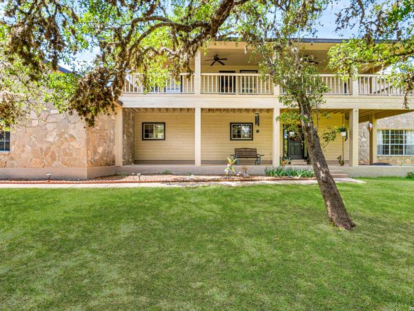 8519 ALYDAR CIR, Boerne, TX 78015