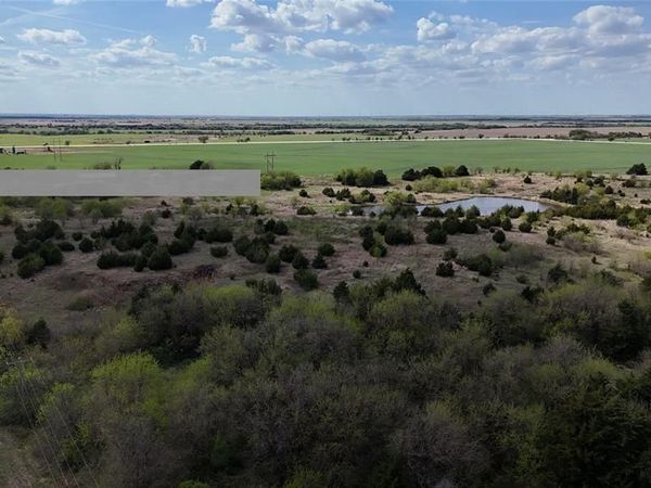 000 E Carrier Road, Garber, OK 73738