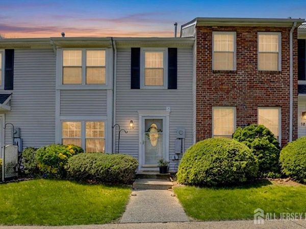 19 W Byrnes Lane, Sayreville, NJ 08872