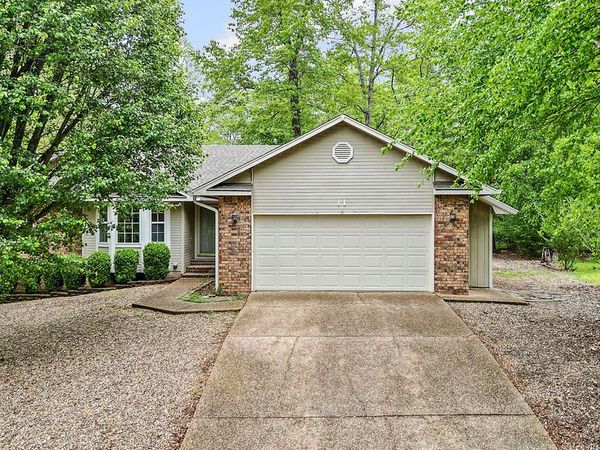 11 Blakeney Lane, Bella Vista, AR 72714