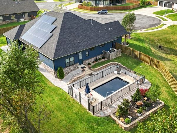 3611 Bitterroot Cove, Bentonville, AR 72712