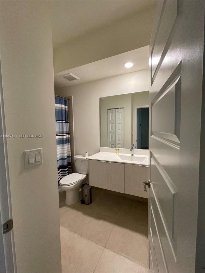 10437 NW 82nd St, Unit 1, Doral, FL 33178 Photo