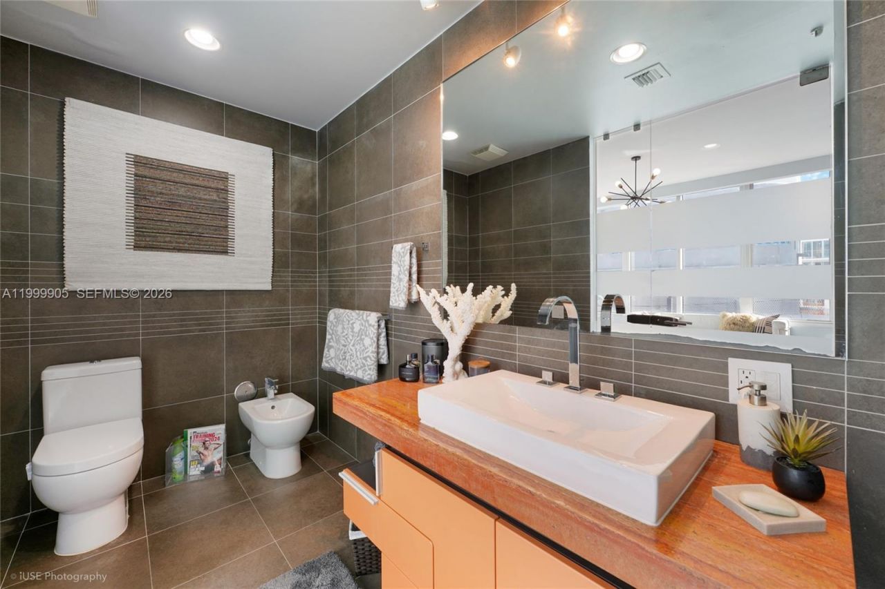 2100 Park Ave, Unit 210, Miami Beach, FL 33139 Photo