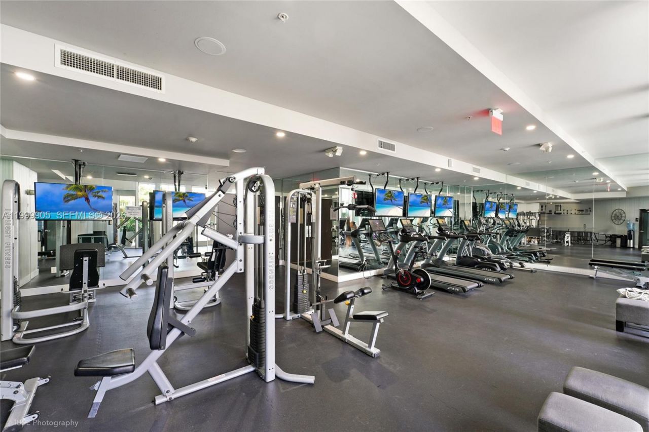 2100 Park Ave, Unit 210, Miami Beach, FL 33139 Photo