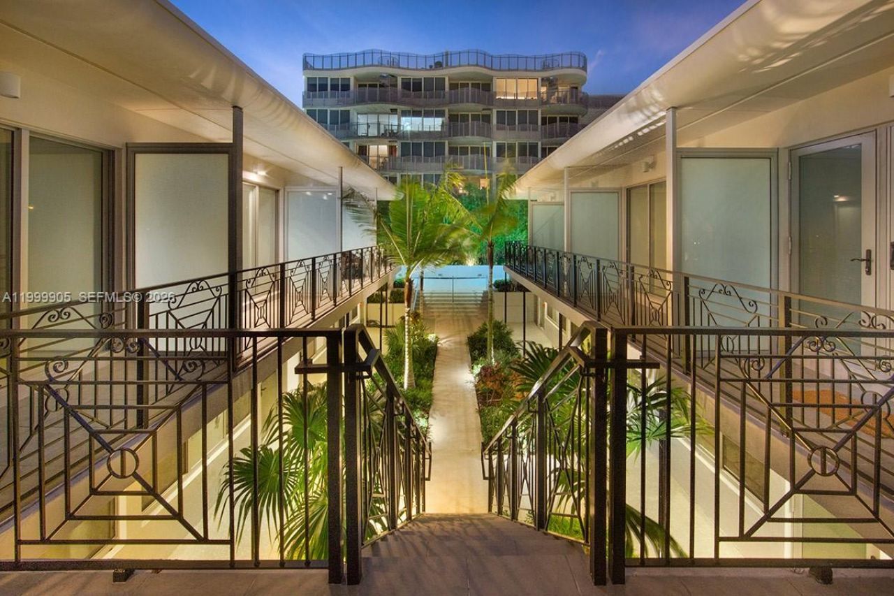 2100 Park Ave, Unit 210, Miami Beach, FL 33139 Photo