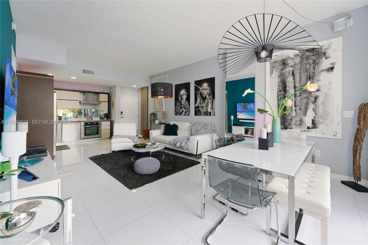 2100 Park Ave, Unit 210, Miami Beach, FL 33139 Photo