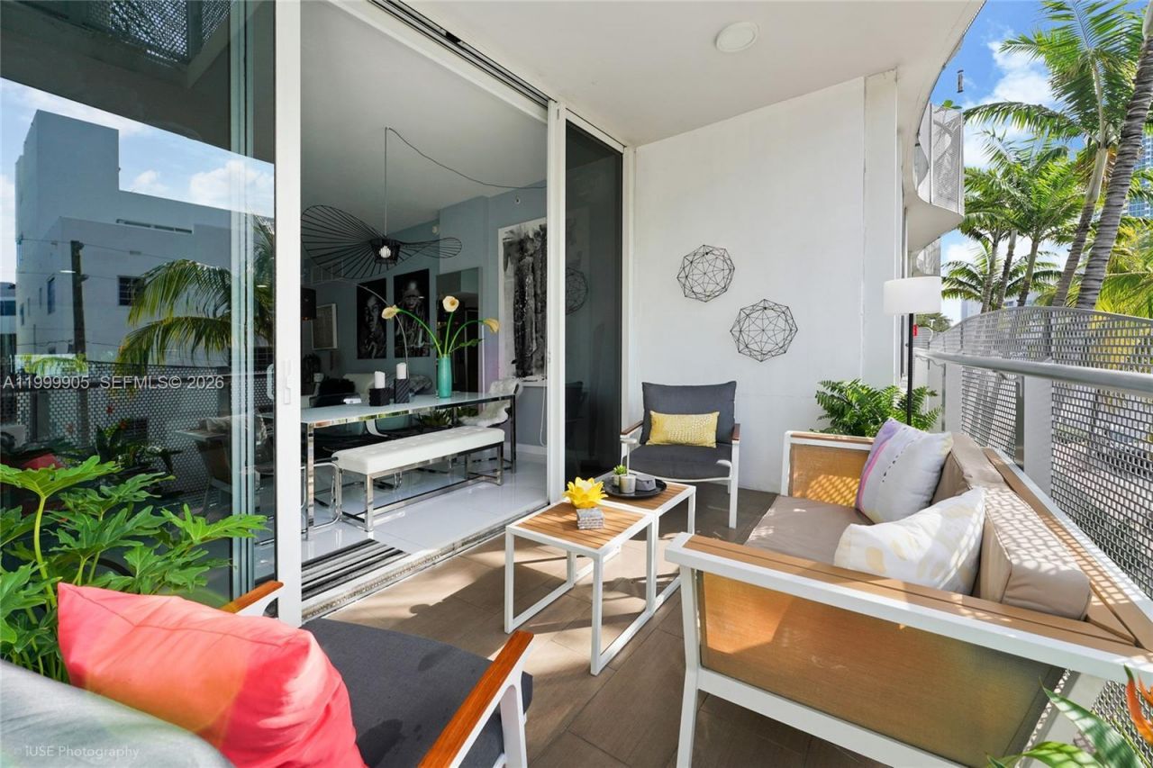 2100 Park Ave, Unit 210, Miami Beach, FL 33139 Photo