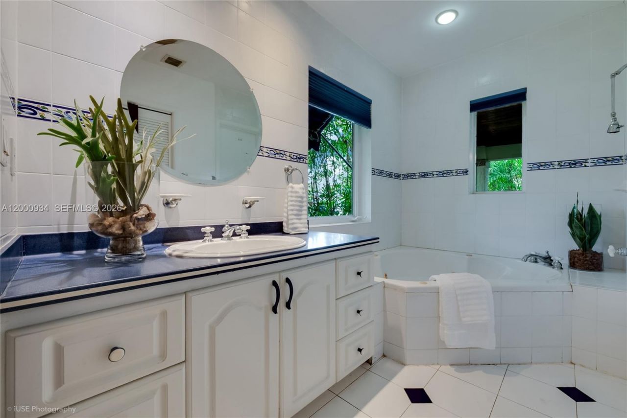 1215 Cordova St, Coral Gables, FL 33134 Photo