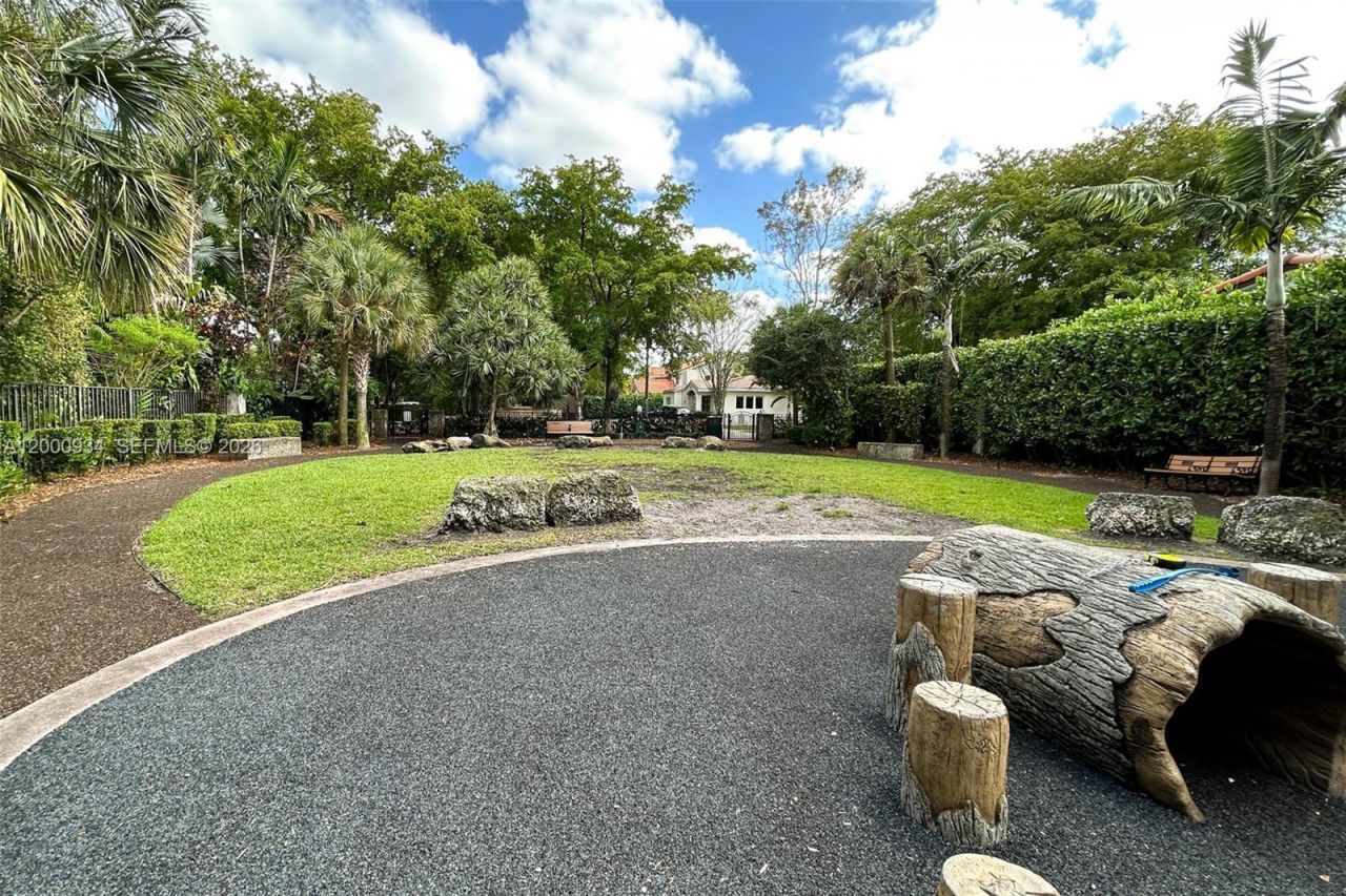 1215 Cordova St, Coral Gables, FL 33134 Photo