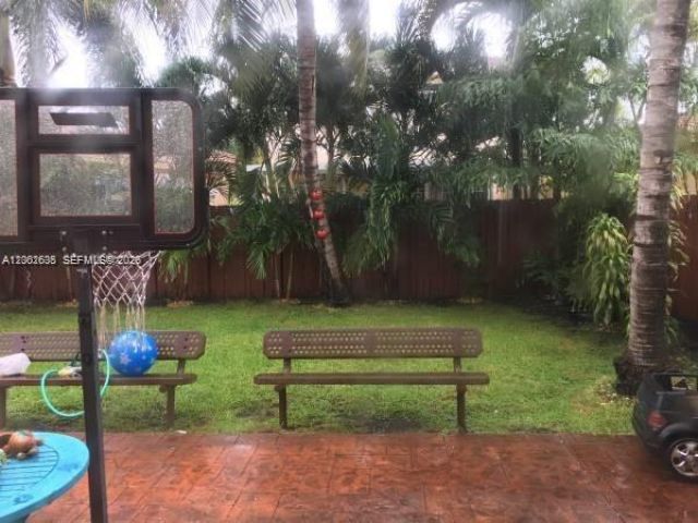 8067 NW 199th Ter, Hialeah, FL 33015 Photo