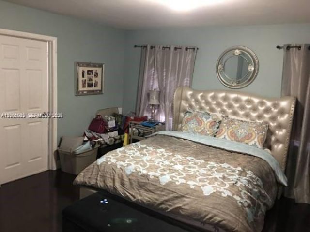 8067 NW 199th Ter, Hialeah, FL 33015 Photo