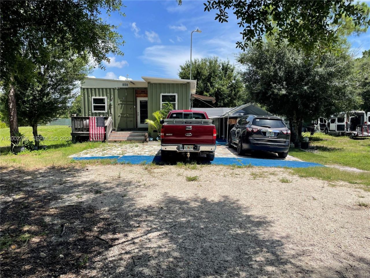 551 Ave Del Sur , Clewiston, FL 33440 Photo