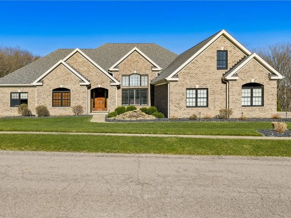 103 Waterside Dr, Beaver Falls, PA 15010