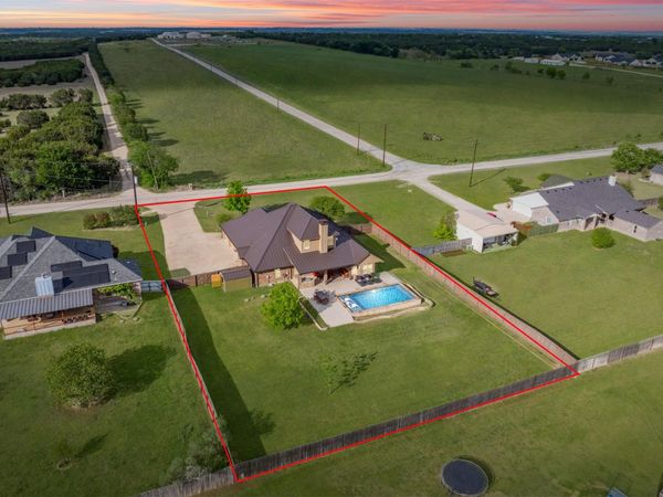 4467 W Amity RD , Salado, TX 76571