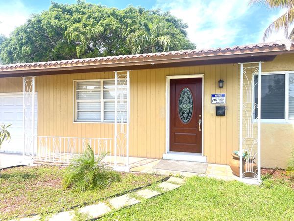 1520 N 25th Avenue, Unit 1, Hollywood, FL 33020