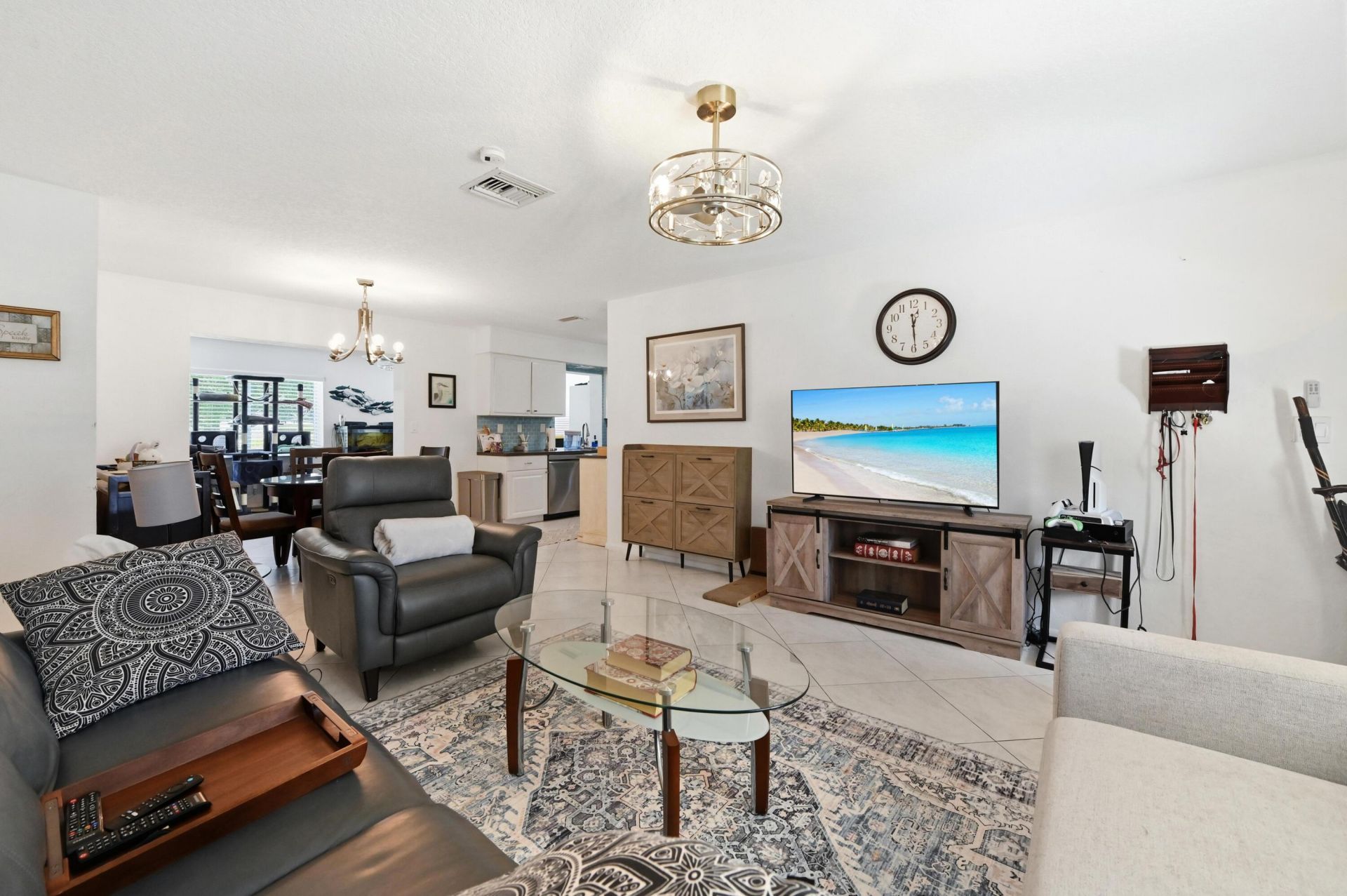 7207 NW 92nd Avenue, Tamarac, FL 33321 Photo