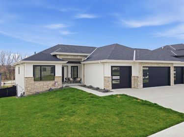 2730 N 182nd Avenue , Elkhorn, NE 68022