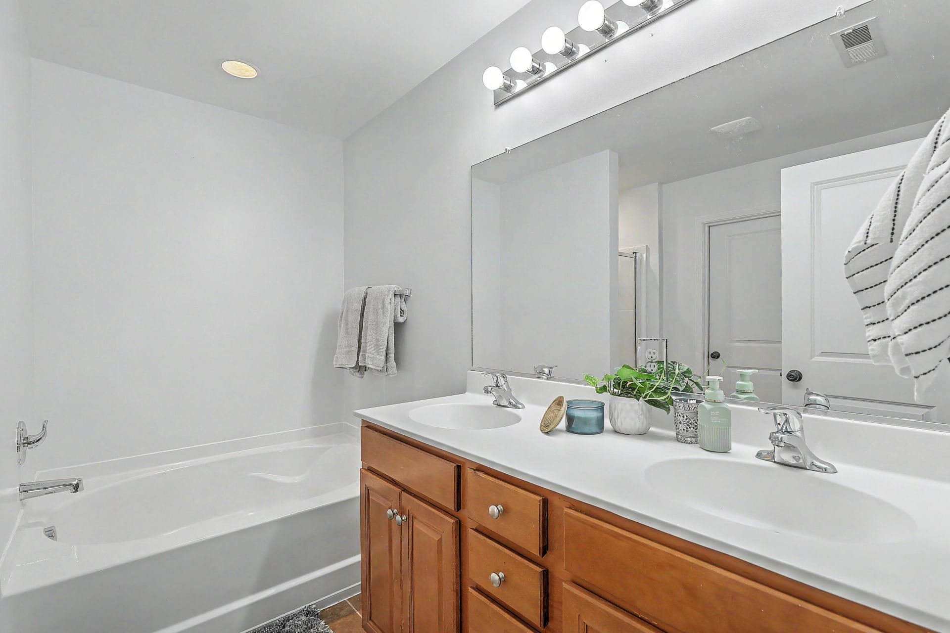 1144 Euclid Drive Photo 21