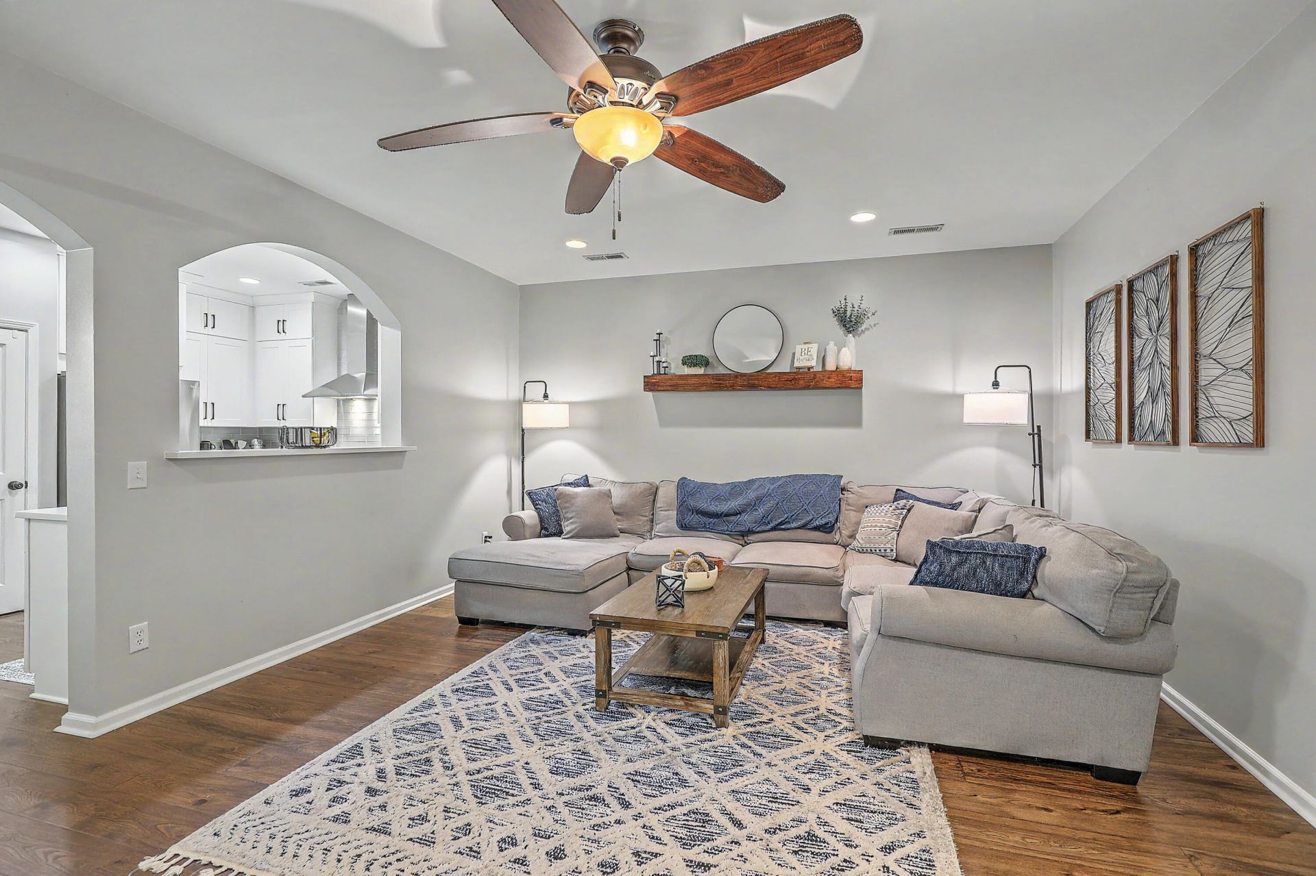 1144 Euclid Drive Photo 4