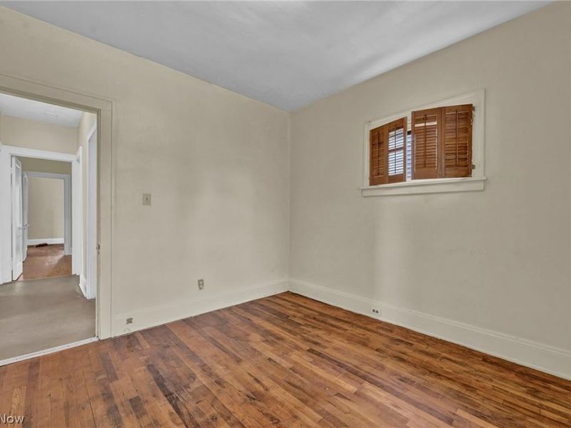 9612 Lamontier Avenue, Cleveland, OH 44104 Photo 13