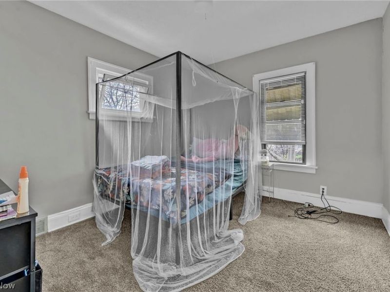 9612 Lamontier Avenue, Cleveland, OH 44104 Photo 21