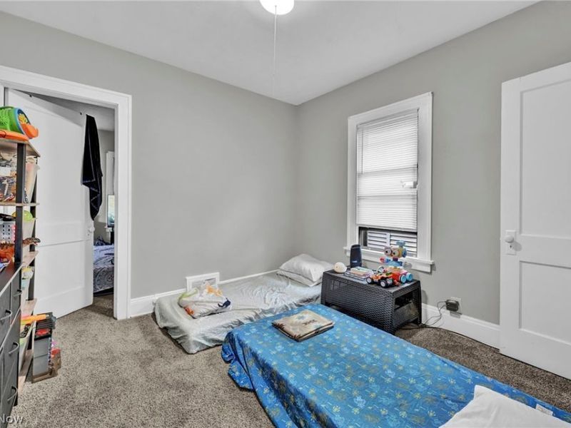 9612 Lamontier Avenue, Cleveland, OH 44104 Photo 24