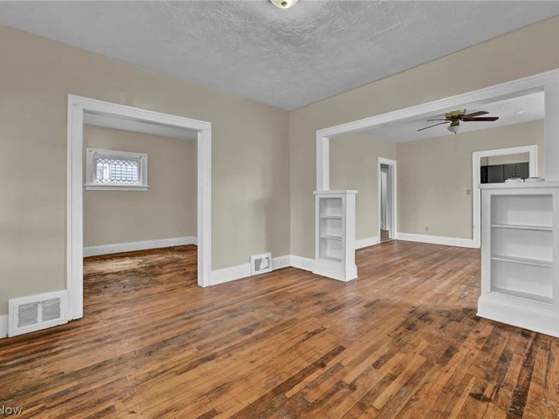 9612 Lamontier Avenue, Cleveland, OH 44104 Photo 3