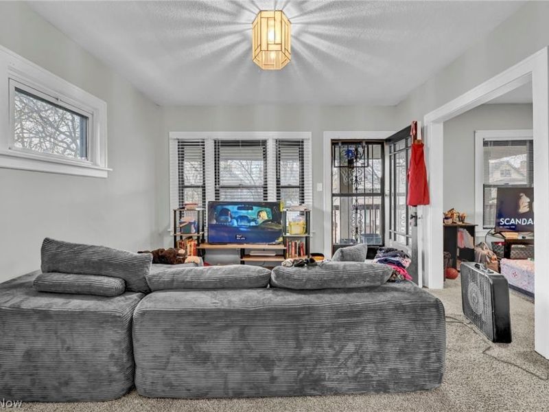 9612 Lamontier Avenue, Cleveland, OH 44104 Photo 30