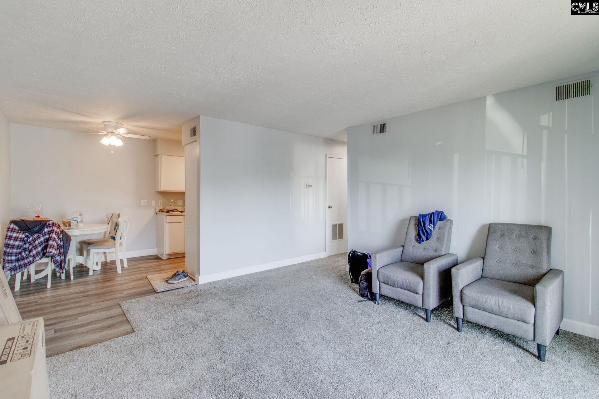 1306 Old Manor Road  Photo 4