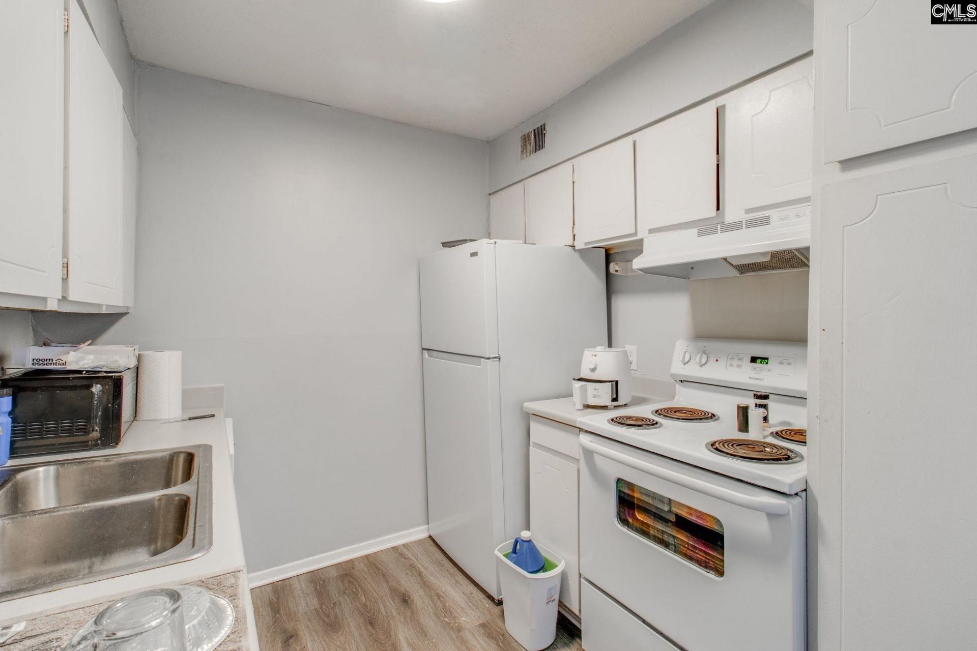 1306 Old Manor Road  Photo 9