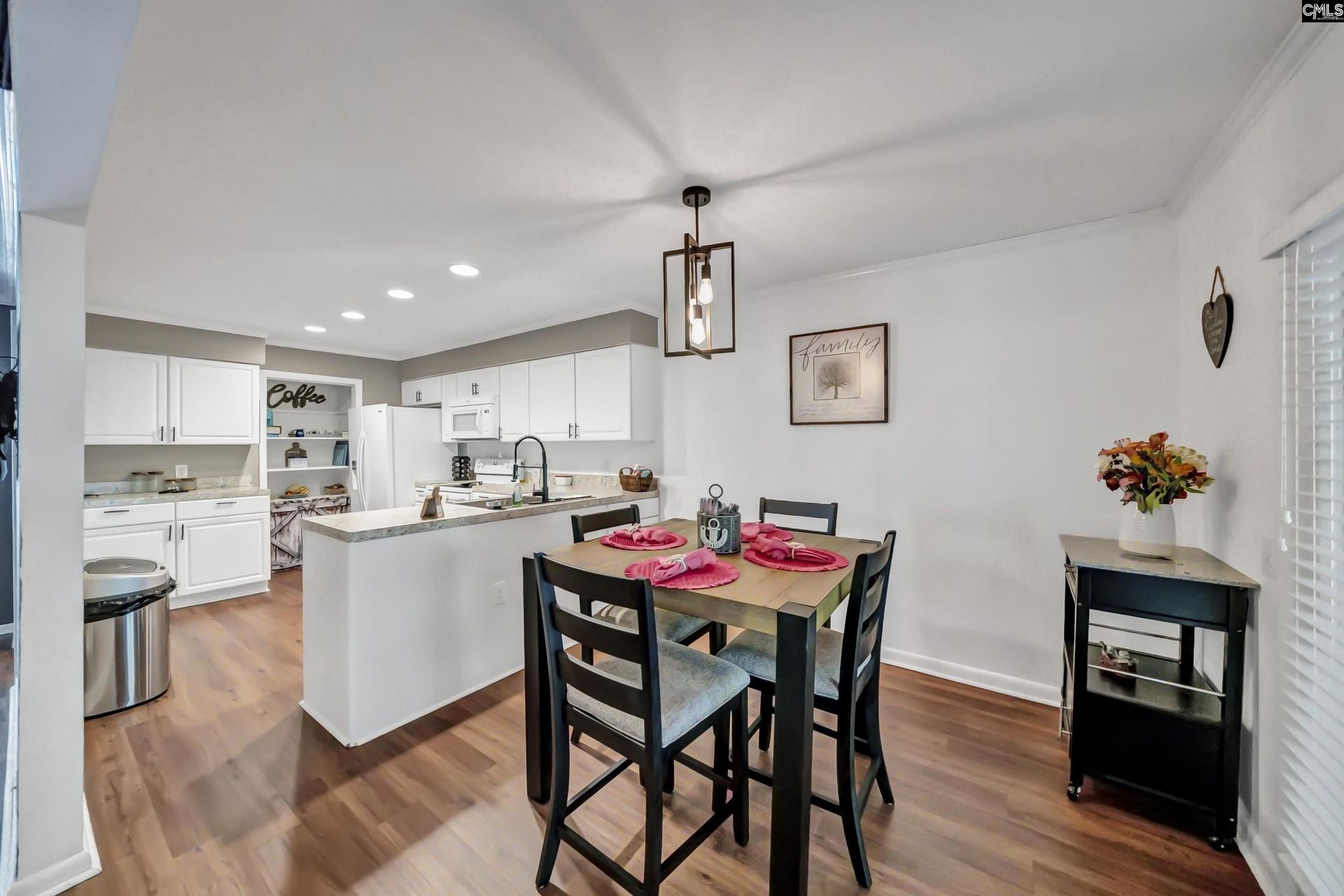 215 Shoreline Dr Photo 13